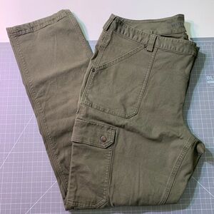 Duluth Trading Co Olive Straight Leg Pants